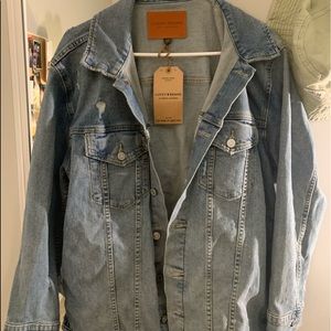 Brand new Lucky Brand Jean Jacket. Size L